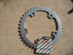 sugino 40 TOOTH chainring see pics for BCD NOS - Picture 1 of 4