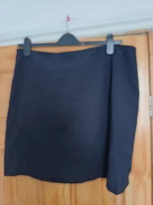 Ladies split black mini skirt office 16 *George - Image 1 of 3