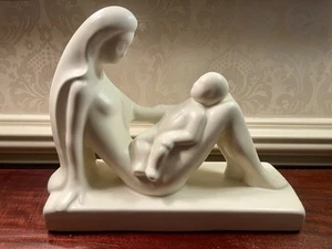 Vintage Royal Haeger Pottery Mother & Child Light Beige Sculpture - Picture 1 of 12