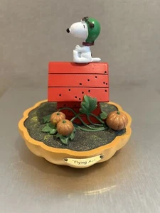 Hawthorne Village Peanuts Its The Great Pumpkin Collection - Flying Ace - Picture 1 of 7
