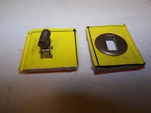 Vintage 1968 Barbie Doll FAMILY HOUSE MOD LATCH ASSEMBLY - Bild 1 von 4