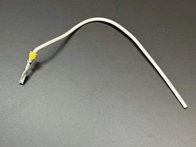 2008-2015 MITSUBISHI LANCER EVO GAS FUEL PUMP WIRE CONNECTOR PIN PIGTAIL WIRE - Image 1 of 4