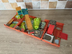 2008 Matchbox Croc Escape Pop-Up Adventure Set Playset - Picture 1 of 9