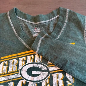 Majestic Green Bay Packers Womens L Graphic Long Sleeve V Neck T Shirt NFL - Picture 1 of 9