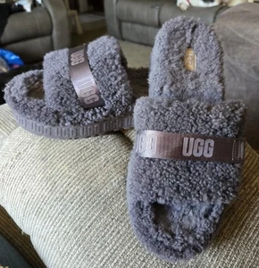 UGG FLUFFITA graue PANTOLETTEN/PANTOLETTEN * DAMEN GRÖSSE 11 - Bild 1 von 7