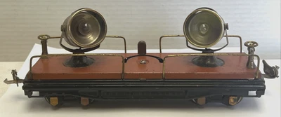 LIONEL PREWAR O-GAUGE 820 BRASS DUAL FLOODLIGHT SEARCHLIGHT CAR - Image 1 of 4