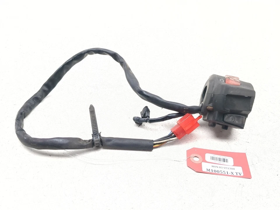 03-10 Honda ST1300 Manillar Derecho Interruptor Botón Palanca Control 35013-MCS-L00 Foto 1 de 4