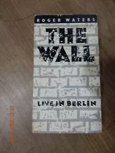 Roger Waters of Pink Floyd: The Wall - Live in Berlin (VHS 1990) Scorpions - Picture 1 of 3