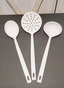 Vintage EKCO Spoon Set Of 3 Melamine White Soup Dotted White - Picture 1 of 3