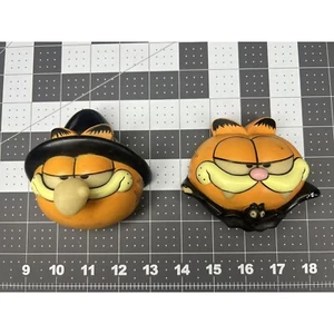 Figurine di gomma vintage 1978 Garfield Halloween strega e vampiro caratteristica unita - Foto 1 di 9