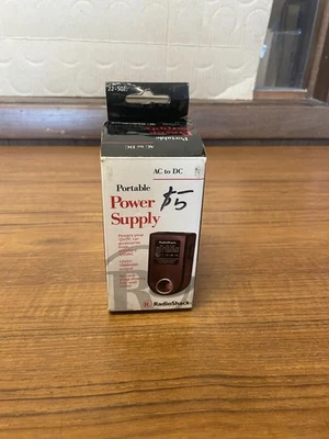 Radioshack AC&DC Fuente de alimentación portátil Convertir 120V a 12V Enchufe interno Coche * Foto 1 de 2