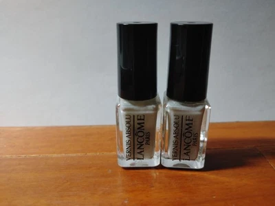 2 nuevos esmaltes de uñas Lancome Vernis Absolu arena sedosa 0,11 oz por botella Foto 1 de 2