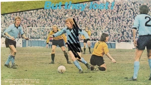 COVENTRY, WOLVES & SCOTLAND: WILLIE CARR SIGNED 8x4.5 BOOK/ANNUAL PICTURE+COA - Picture 1 of 1