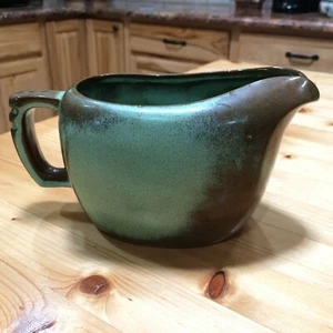 Frankoma 5S "PLAINSMAN GREEN" GRAVY BOAT - Picture 1 of 4