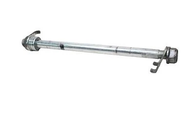 Honda CBR 300 R 2022 ABS eje trasero Foto 1 de 4