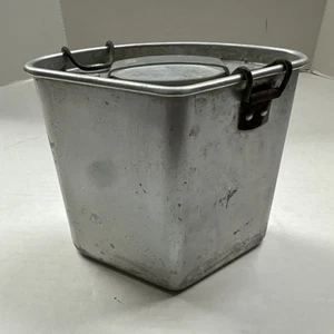 Vintage Wear-Ever T.A.C.U. Co. Wedge Shaped Lidded Camp Food Container - Picture 1 of 11