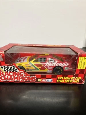 Racing Champions 1996 NASCAR Terry Labonte #5 Kelloggs Diecast 1:24 Scale D8 - Image 1 of 4