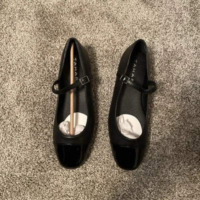 Tahari Loft - Patente Puntera Cuadrada Damas Negro MaryJane Pisos 10M NUEVO Cuero Vegano Foto 1 de 4