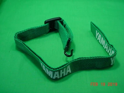 Alça Yamaha ~ Alça de Saxofone ~ Verde com Nome ~ Nylon ~ 56cm ~ 22" ~ NOVA - Imagem 1 de 4