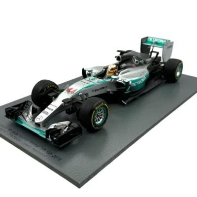 Modellino F1 Spark 1/18 Mercedes F1 W06 Winner US Gp 2015 F1 World Champion 2... - Immagine 1 di 4