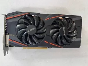 GIGABYTE AMD Radeon RX580 8GB 2048SP GDDR5 PCI-E Graphics Video Card DP DVI HDMI - Picture 1 of 6