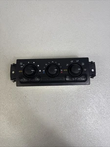 99-01 Oldsmobile Bravada A/C AC Temperature Climate Control OEM 15756177 - Picture 1 of 12