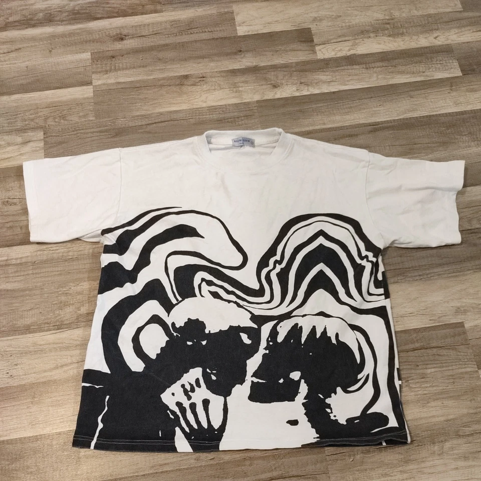 Aelfric Eden T-Shirt Mens Medium Black Skeleton Elements Hug Kiss Tee Shirt L - Image 1 of 4