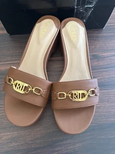 NIB Authentic RALPH LAUREN ROXANNE Black Soft Nappa Leather Gold Logo Sandal 8.5 - Picture 1 of 8