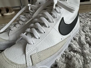 Nike Blazer Mid 77' Sneaker - Bild 1 von 5