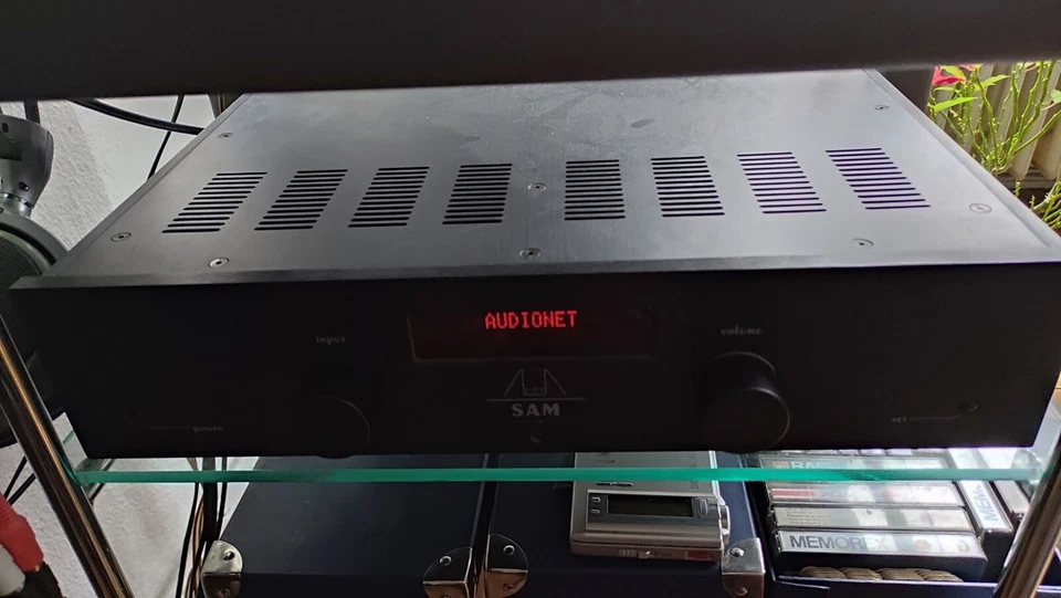 AUDIONET SAM V2 - 2x200W an 4 Ohm,  schwarz, incl. Phonostufe Cambridge  MM /MC - Bild 1 von 2