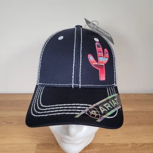 ¡NUEVO! Gorra de malla con logotipo de cactus Ariat para mujer (azul marino/blanco, talla única) - Imagen 1 de 11
