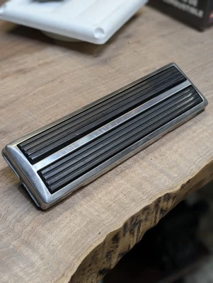 1965 66 67 68 69 70 Dodge Polara Monaco Chrysler 300 Imperial pastillas de pedal de freno OE Foto 1 de 4