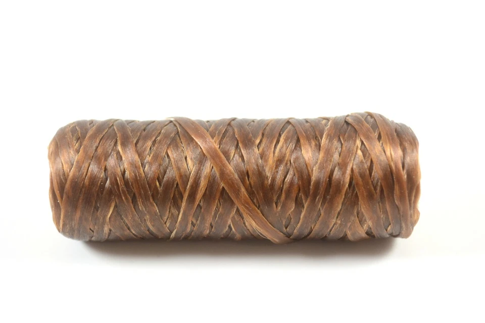 Kulay Tendón Artificial Marrón Encerado Plano Hilo Poliéster, Bobina Sinue, 20 yardas Foto 1 de 2