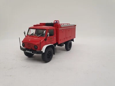 1/43 SUPER RARE MERCEDES-BENZ UNIMOG 404 TLF 8/18 FEUERWEHR 1960 MINICHAMPS - Image 1 of 4