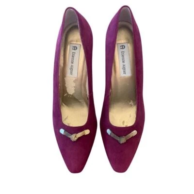 Vintage Etienne Aigner Burgundy Suede Pumps Gold Chain Detail Regina Heels  8.5 - Image 1 of 4