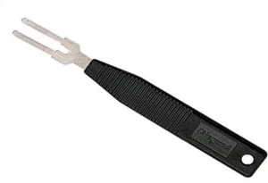 Legrand MEMOCAB DOUBLE SELECTING PRONG For 18mm & 30mm Label Holders, Black - Picture 1 of 1