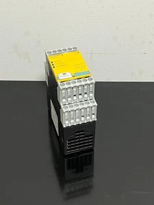 Relé de seguridad Siemens Sirius 3TK28 3TK28-1BB40 - Imagen 1 de 1