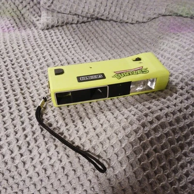 TMNT - Teenage Mutant Ninja Turtles Focus Free Camera 1990 Green Vintage - Image 1 of 4