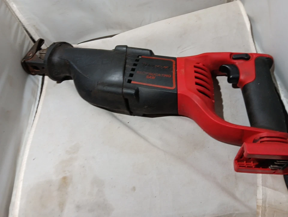 Sierra recíproca Snap-On CTRS8850 18v 1" -Solo herramienta - Probada funciona muy bien Foto 1 de 4