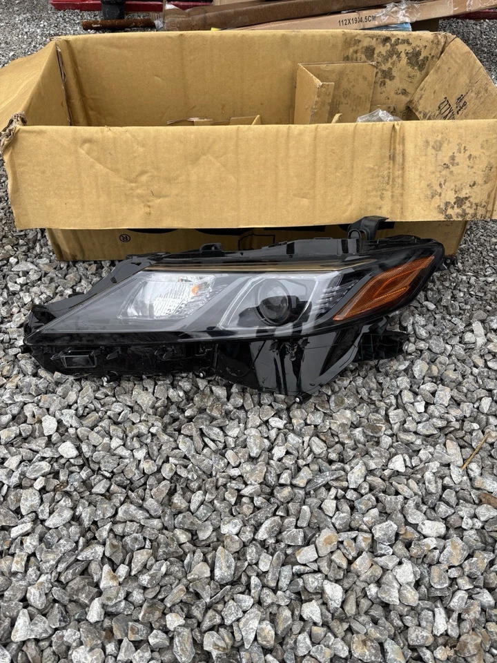 2018 2021 2022 2023 2024 Toyota Camry левая со стороны водителя двухсветодиодная фара DEPO НОВАЯ - Изображение 1 из 4
