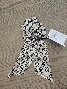 Salvatore Ferragamo Silk Hair Tie Scrunchie New With Tags - Picture 1 of 4
