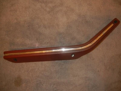 Fiat 124 Spider 2000 Left Door Arm Rest Burgundy  XL16 - Image 1 of 4