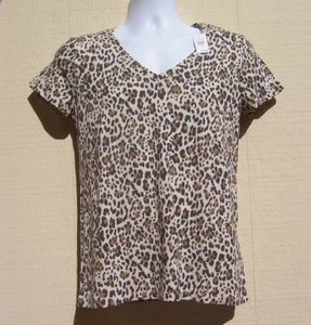 GAP FAVORITE T-SHIRT V-NECK LEOPARD PRINT SZ M ~NWT~ - Picture 1 of 2