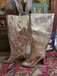 NWOT Womens Gold metallic high heel go go boots sexy womens 8.5 festival club - Picture 1 of 5