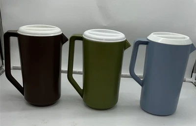 Lot 3 Vintage Rubbermaid 1/2 Gallon Plastic Pitcher Slot Lid Avocado Brown, Blue - Image 1 of 4