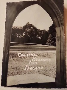 Vintage RPPC IRISH CASTLE CHRISTMAS CARD COUNTY WICKLOW OLD CONNAUGHT HALL CLUB - Picture 1 of 4