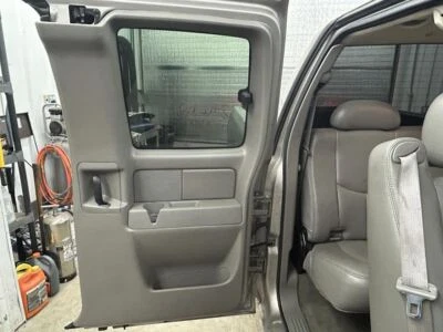 GMC Sierra 1500 2005 camioneta pickup panel de moldura de puerta trasera lado del pasajero Foto 1 de 4