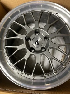 mbDESIGN Felge LV1 8,5x19 Zoll LK 5x120 ET35  Grau glänzend lackiert - Bild 1 von 3