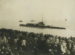 Germany Submarine HNLMS K XVIII K-18 Vening Meinesz Gravity Old Photo 1934 - Picture 1 of 3