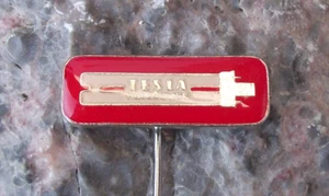 Vintage Tesla Sodium Lamp SHC Holesovice Light Bulb Factory Pin Badge - Picture 1 of 4